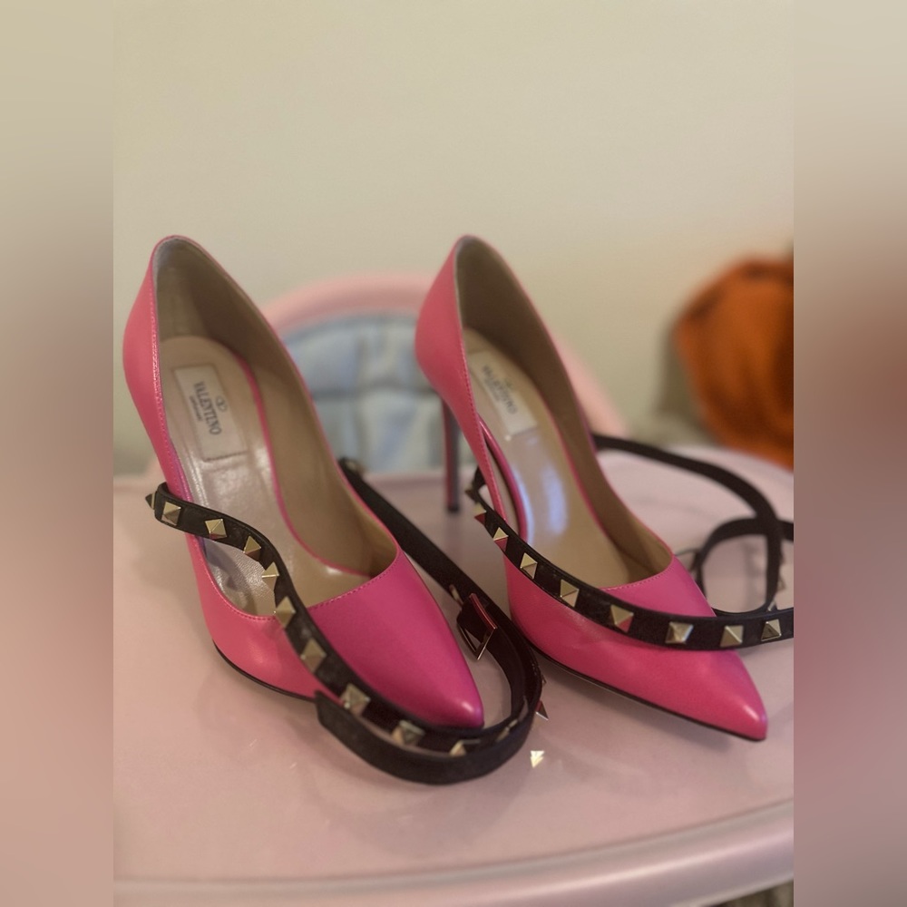 Pink Valentino Garavani  size 36 Used